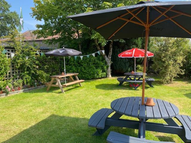 The Thelbridge Cross Inn Crediton Exteriör bild