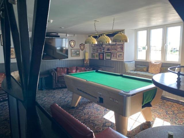 The Thelbridge Cross Inn Crediton Exteriör bild